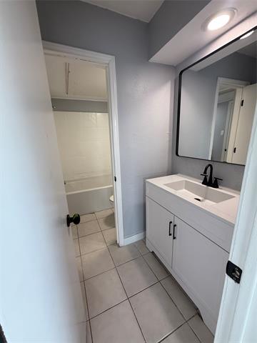 Building Photo - 2744 St George Pl