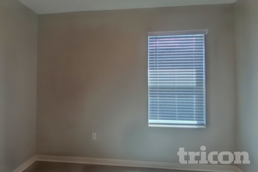 Building Photo - 3669 Crimson Clover Dr