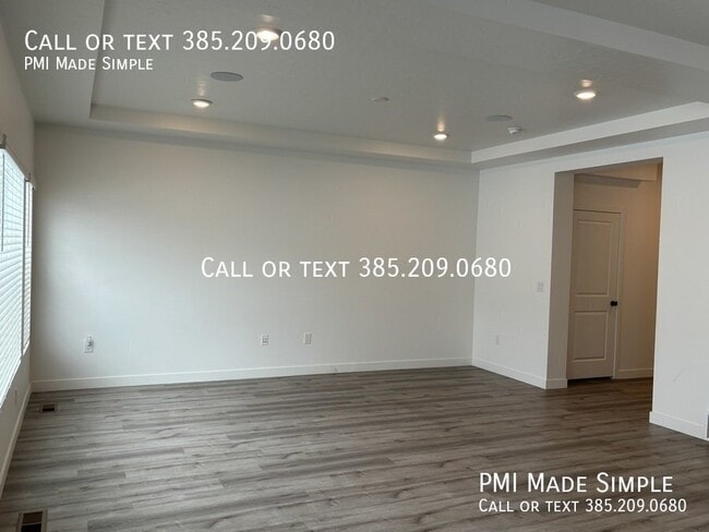 Building Photo - 4140 W Holbrook Way