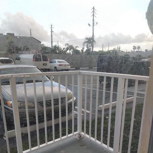 Building Photo - 16465 NE 22nd Ave