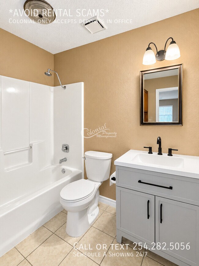 Building Photo - 2210 Cimmaron Dr