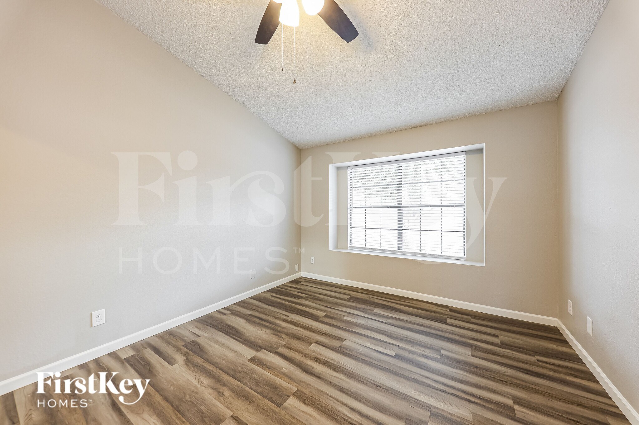 Building Photo - 19626 N 14th Pl