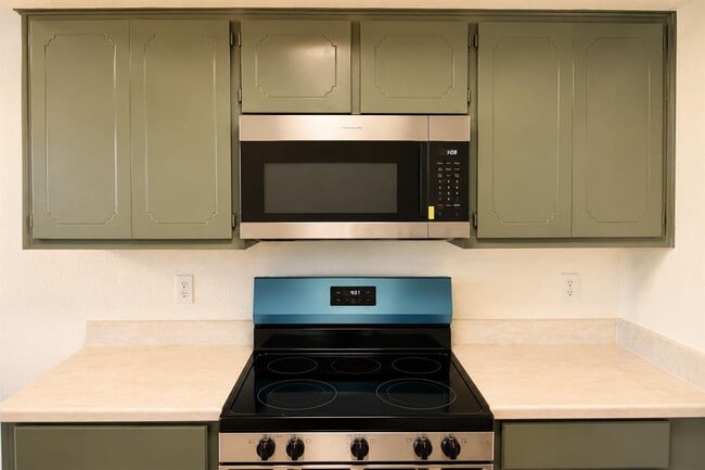 Building Photo - 8807 Springmail Cir