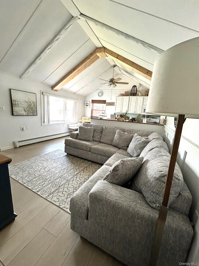 Building Photo - 800 S 6th St