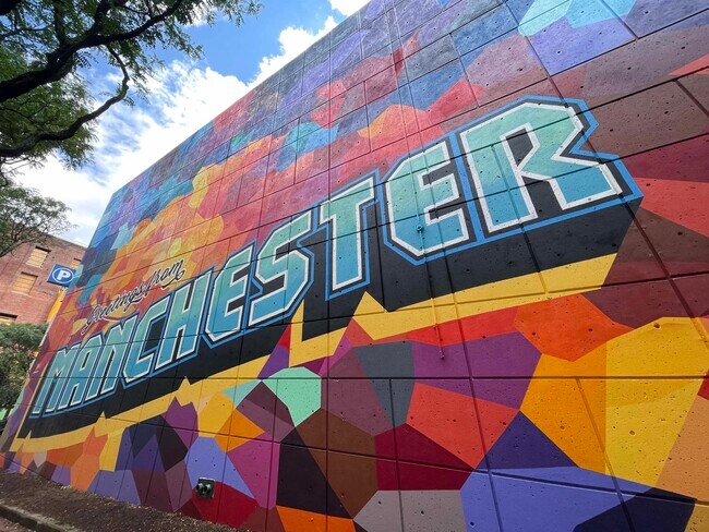 Building Photo - 875 Elm St