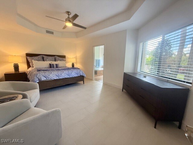 Building Photo - 7056 Pelican Bay Blvd