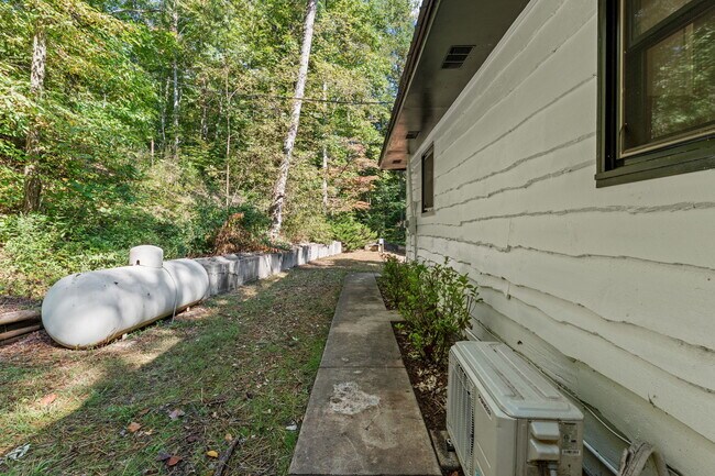 Building Photo - 154 Mashburn Branch Cove Rd