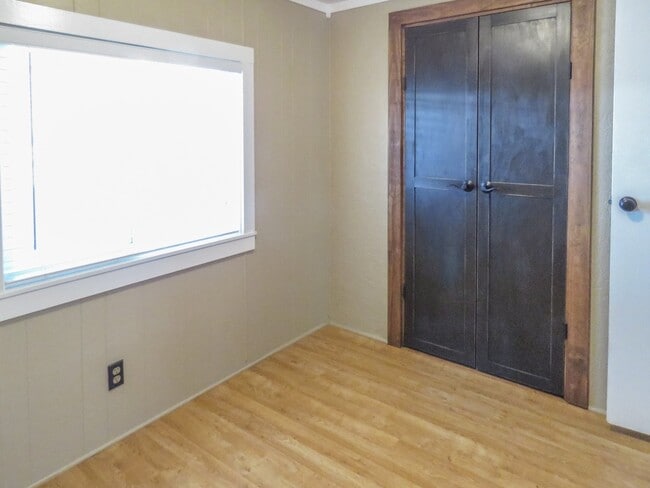 Building Photo - 3 bedroom 2 bath available in Century Meadows Park in Aurora !!