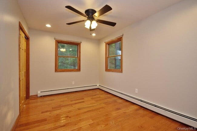 Building Photo - 24 Lake Ave