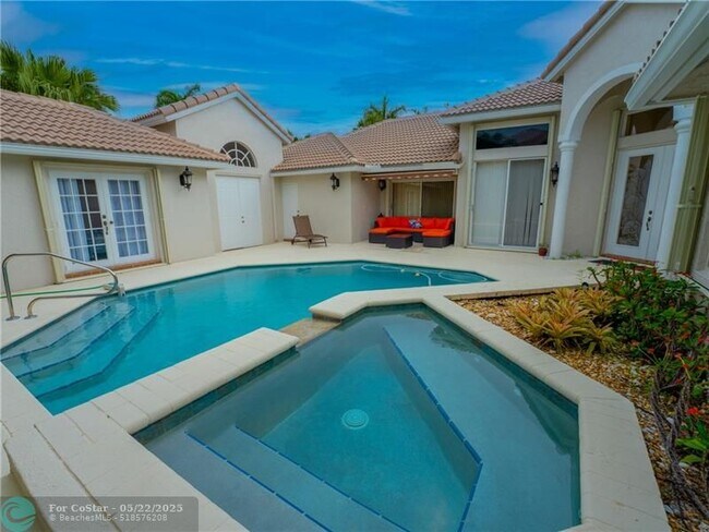 Building Photo - 20107 Ocean Key Dr