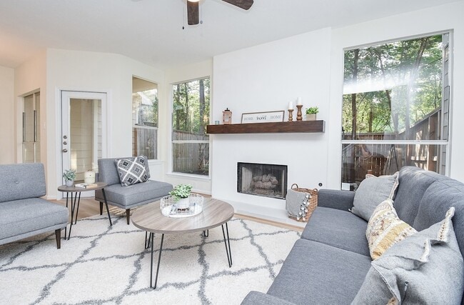 Building Photo - 134 N Magnolia Pond Pl