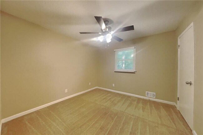 Building Photo - 5265 Concord Ridge Dr SW