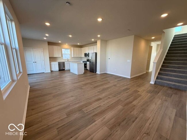 Building Photo - 3815 Sterling Dr