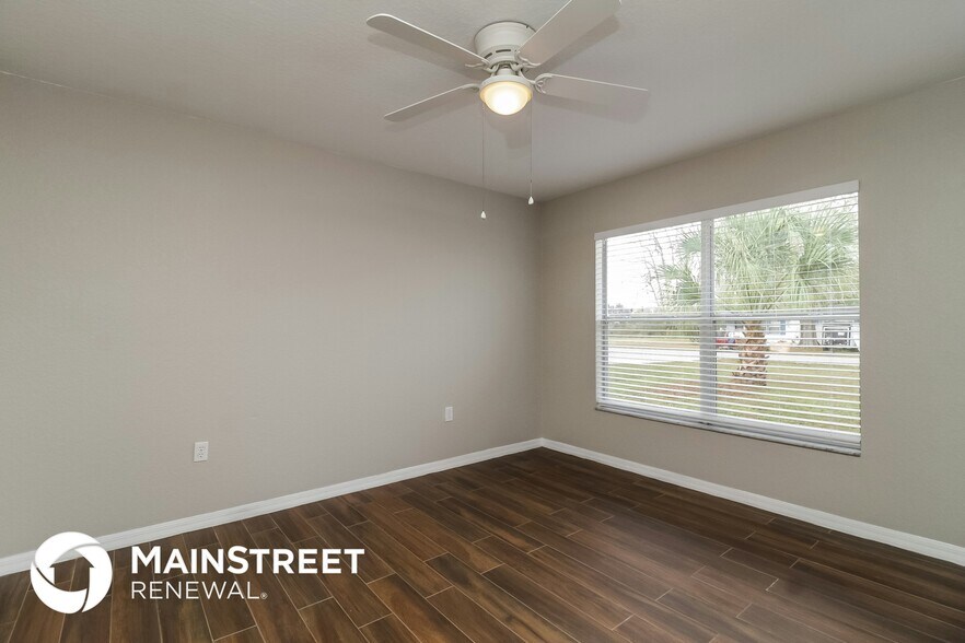 Building Photo - 2441 S Marshall Ave