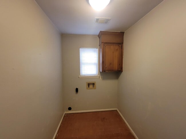 Building Photo - 4768 Red Leaf Ct
