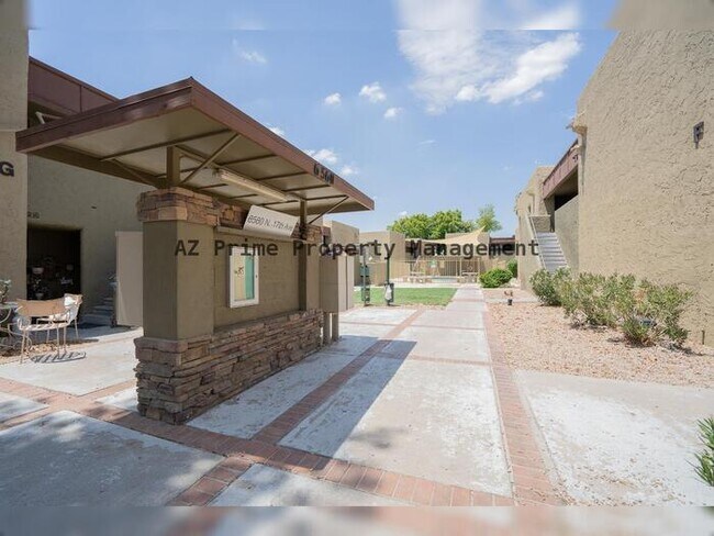 Building Photo - 1701 W Tuckey Ln