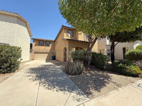 Building Photo - 21122 E Stonecrest Dr