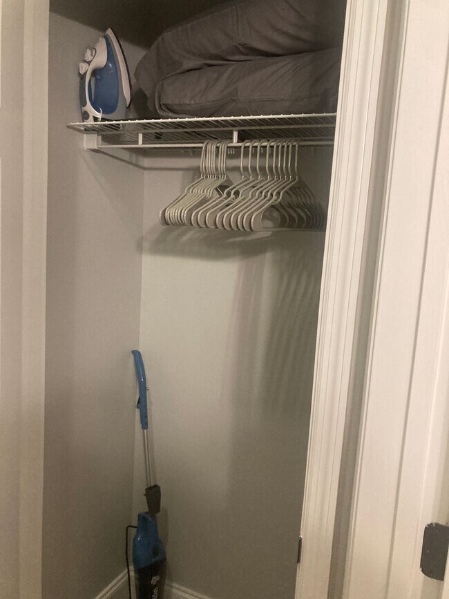 Building Photo - Tallahassee Center 713