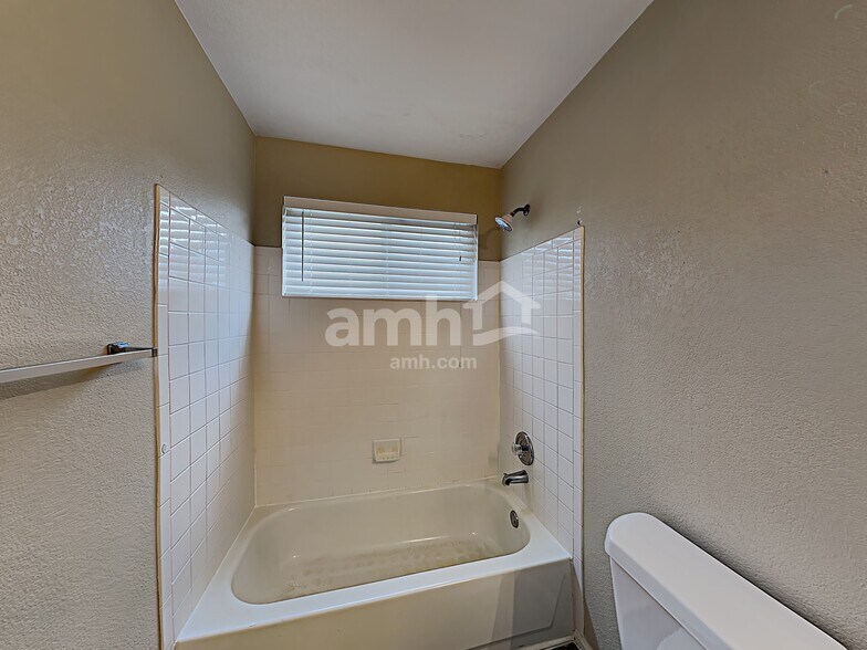 Building Photo - 4259 S Killarney St