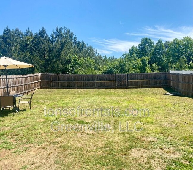 Building Photo - 255 Millen Dr
