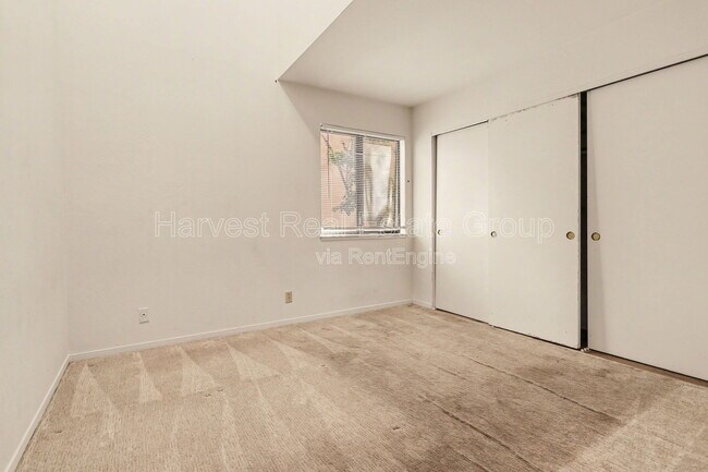 Building Photo - 2982 Park Blvd