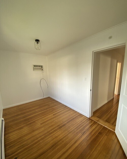 Building Photo - 10 Tollgate Ct