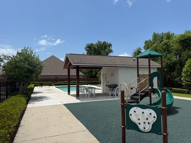 Building Photo - Beautiful 4 Bedroom/2 Bath home in The Reserve at Conway off Hwy 44 Must See