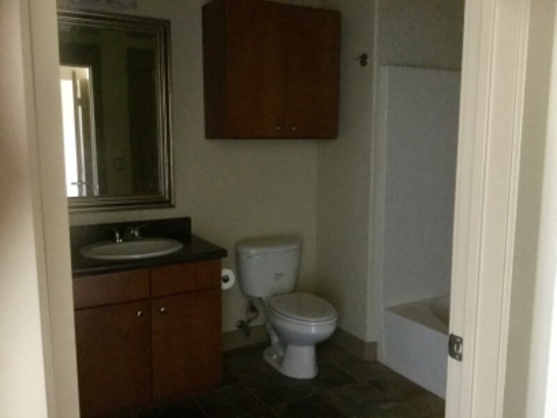 Building Photo - 24507 Town Center Dr