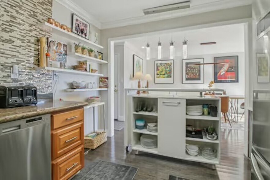 Building Photo - 109 Lower Ter