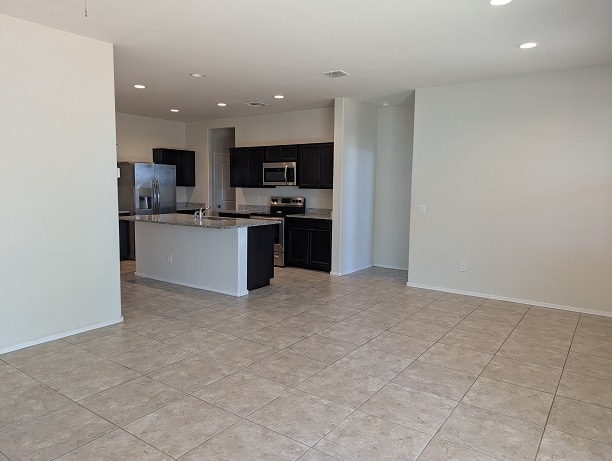 Building Photo - 36488 W Barcelona Ln