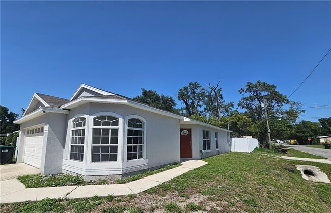 Building Photo - 9829-9823 3rd Ave