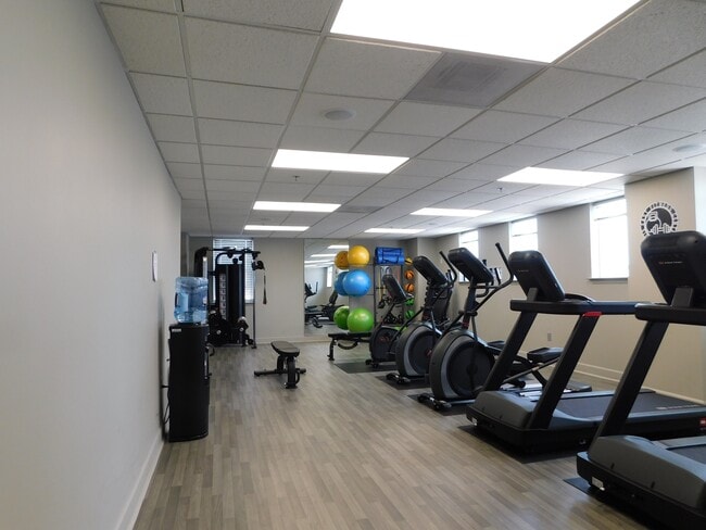 Building Photo - 1315 East Blvd