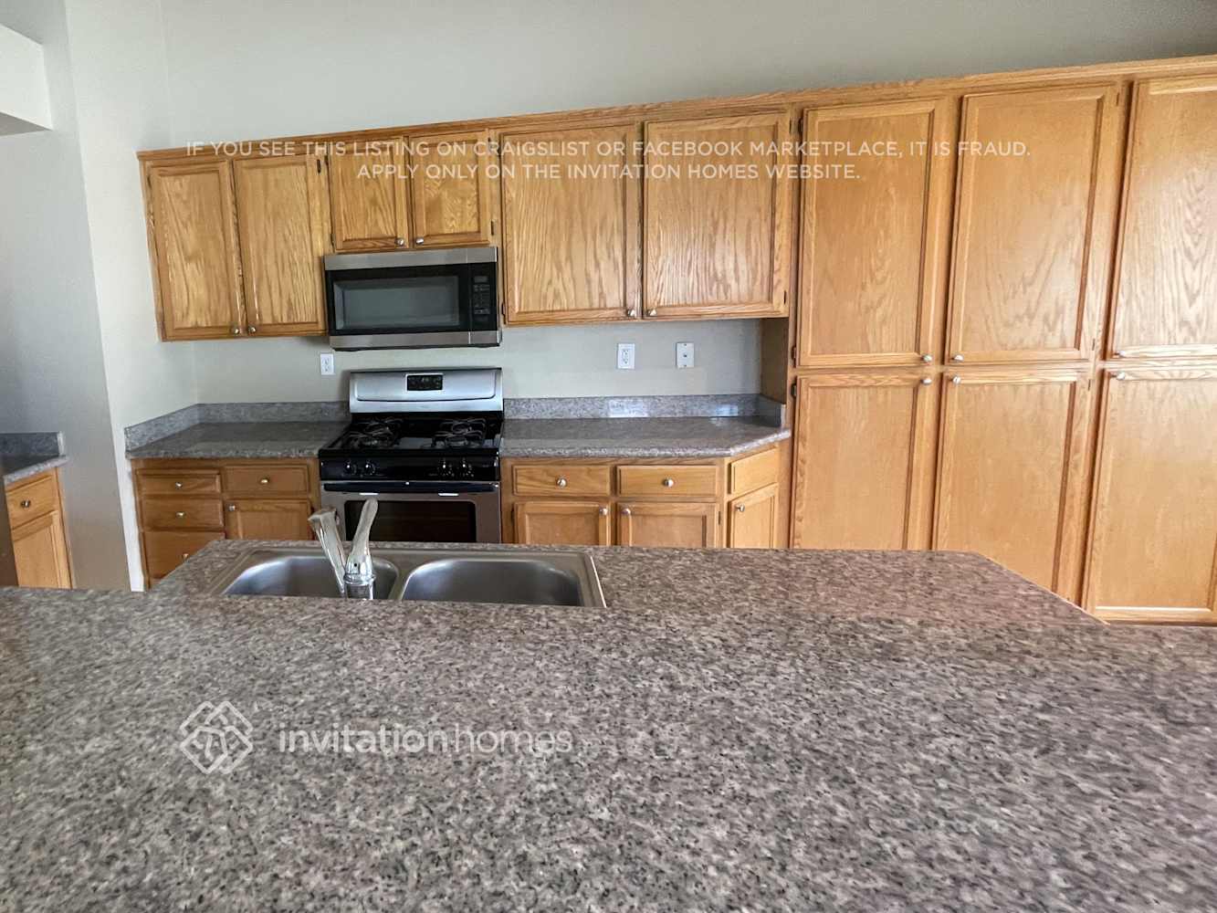 Building Photo - 5000 Mesa Ridge Dr