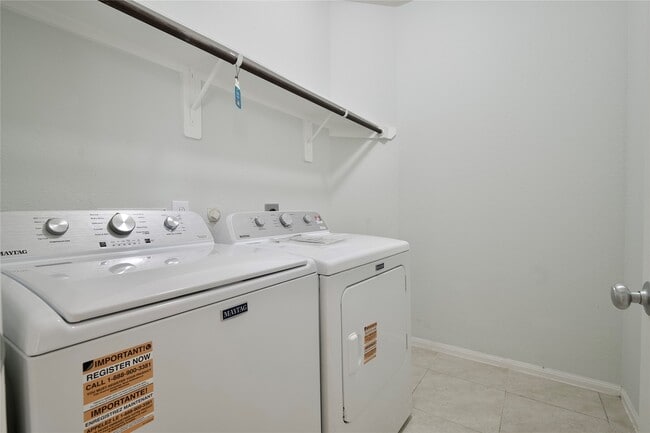 Building Photo - 3931 Medici Ct