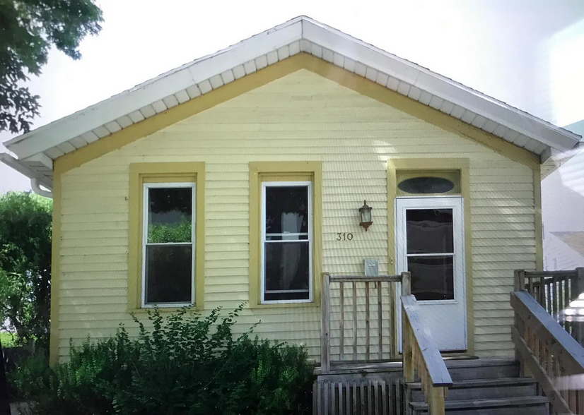 Building Photo - 310 W Scott St