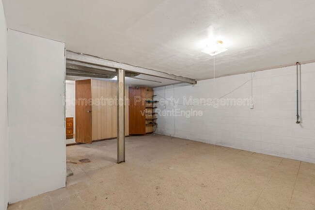 Building Photo - 48 Young Dr