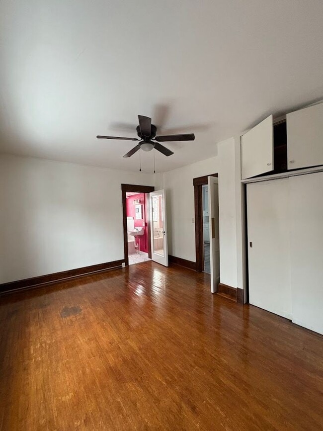 Building Photo - 1103 19th St NW