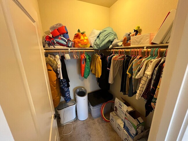 Building Photo - Beautiful Beaverton 3 Bedroom 2.5 Bathroom ~ Home In River Terrace w/ Level 2 EV Charger in Garage!