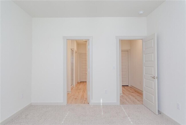 Building Photo - 10817 Tildon Ave