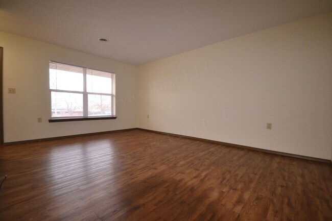 Building Photo - Greenfield Apartments