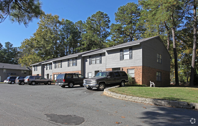 Village Square Apartments - Monroe, Nc 