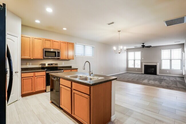 Building Photo - 35 Wensley Ct