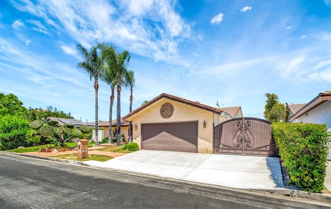 Building Photo - 22376 Algunas Rd