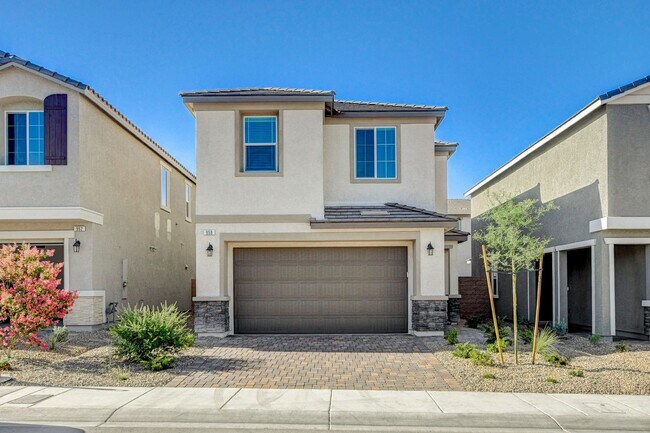 Building Photo - Newly built Home, gated