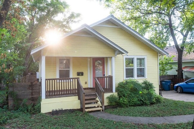 Building Photo - 1703 Maple Ave