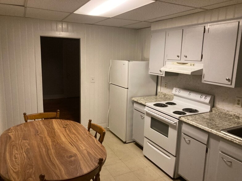 Building Photo - 55 High St