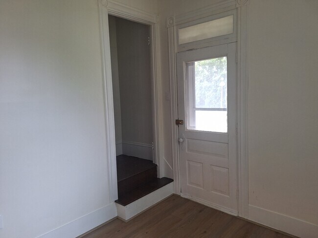 Building Photo - 48 N Fayette St