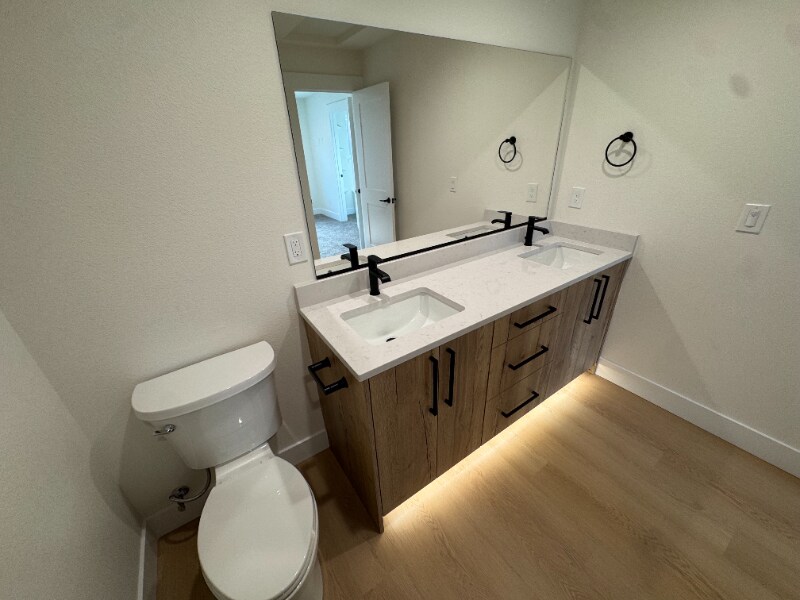 Building Photo - 3919 E 27th Ave