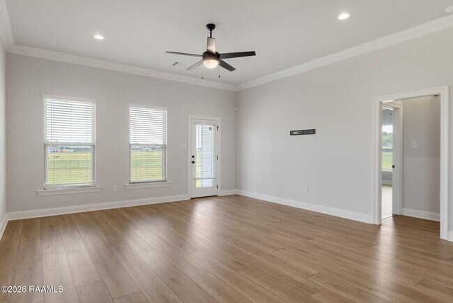 Building Photo - 106 Bejeweled Ave