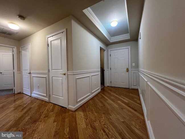 Building Photo - 485 Harbor Side St